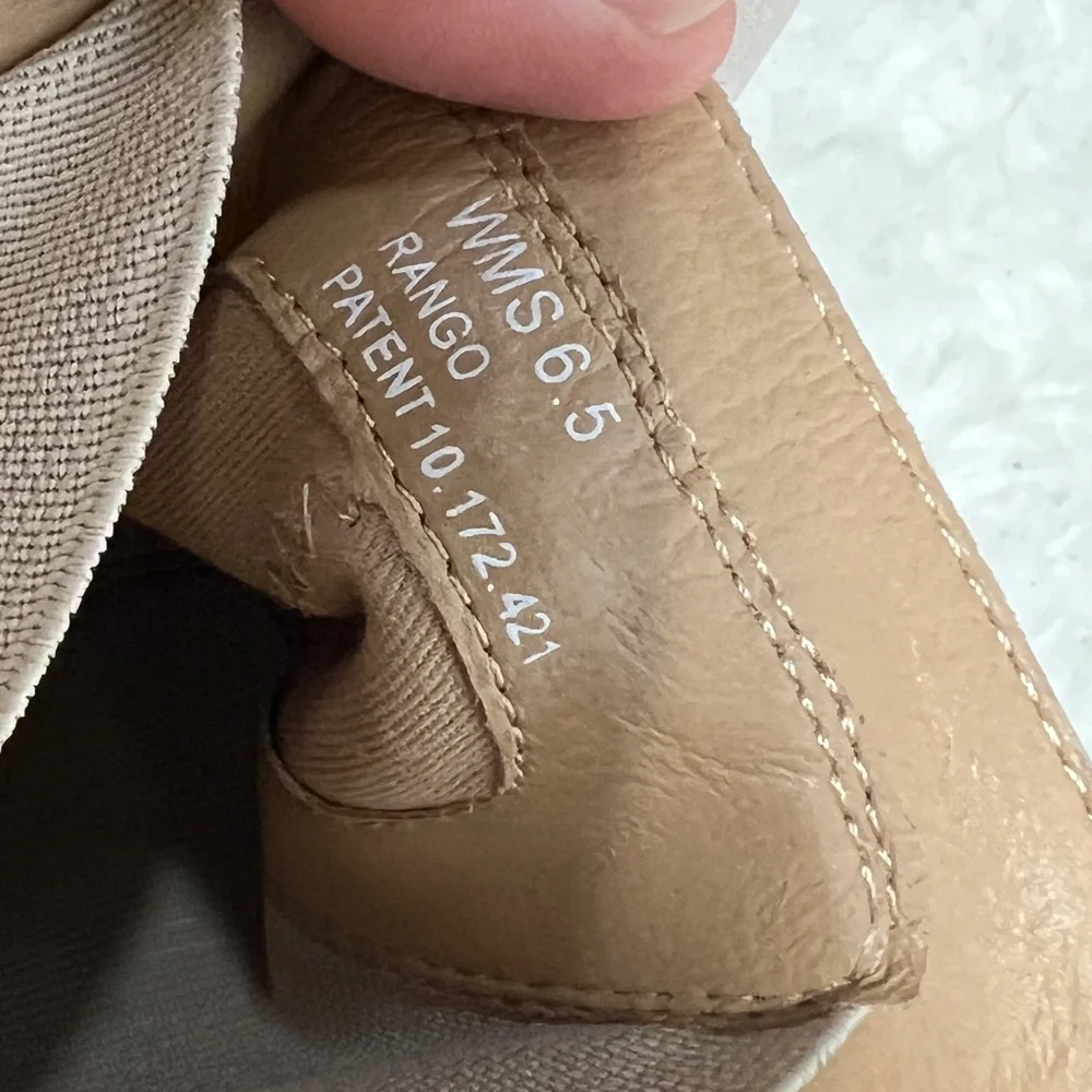 Dolce Vita Tan Almond toe Rielle Wedge Lug sole Boots Booties size 6.5 - Picture 2 of 6
